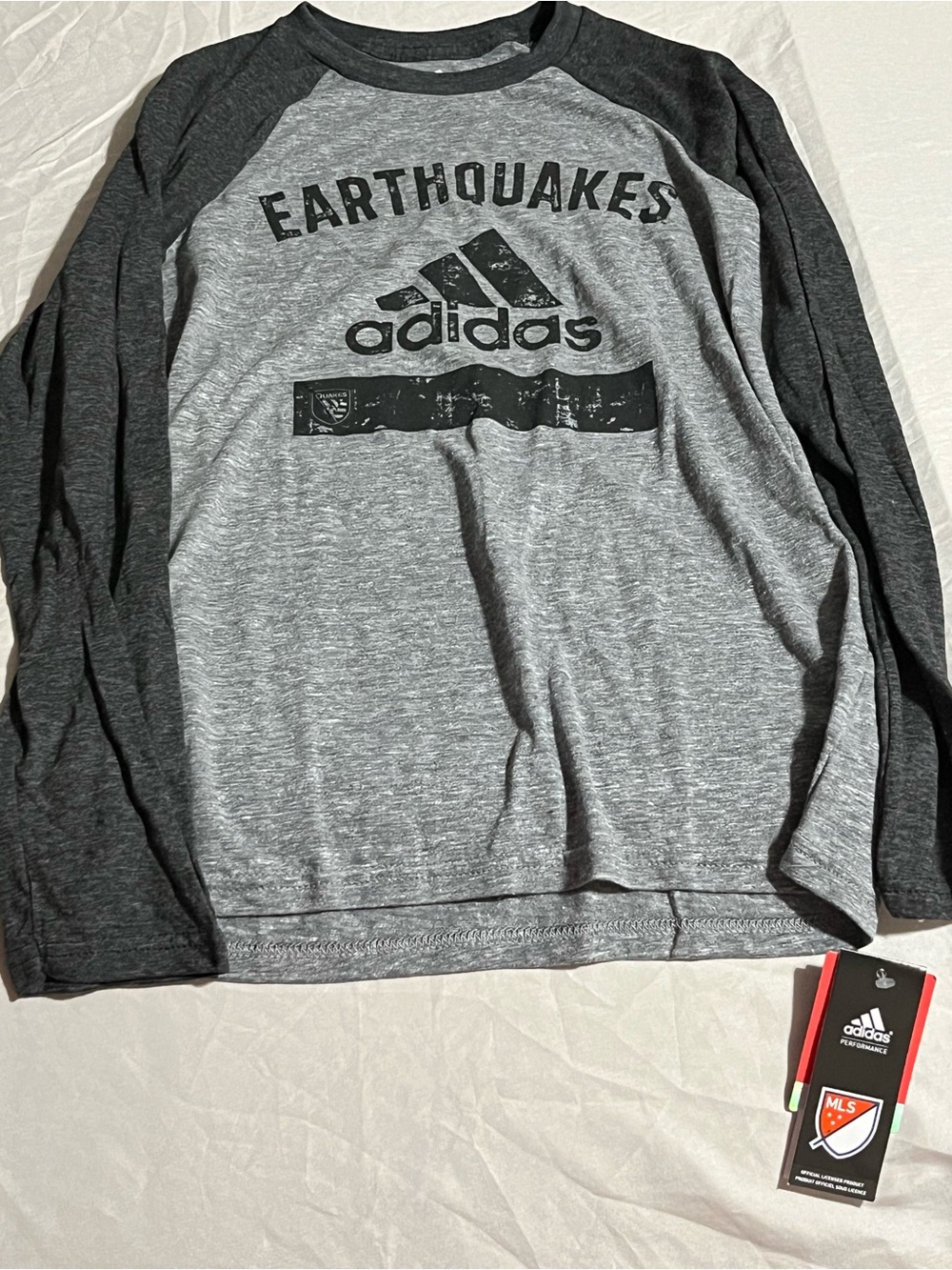 MLS adidas Earthquakes Raglan Long Sleeve Tshirt Boys Size Large 14/16 NWT